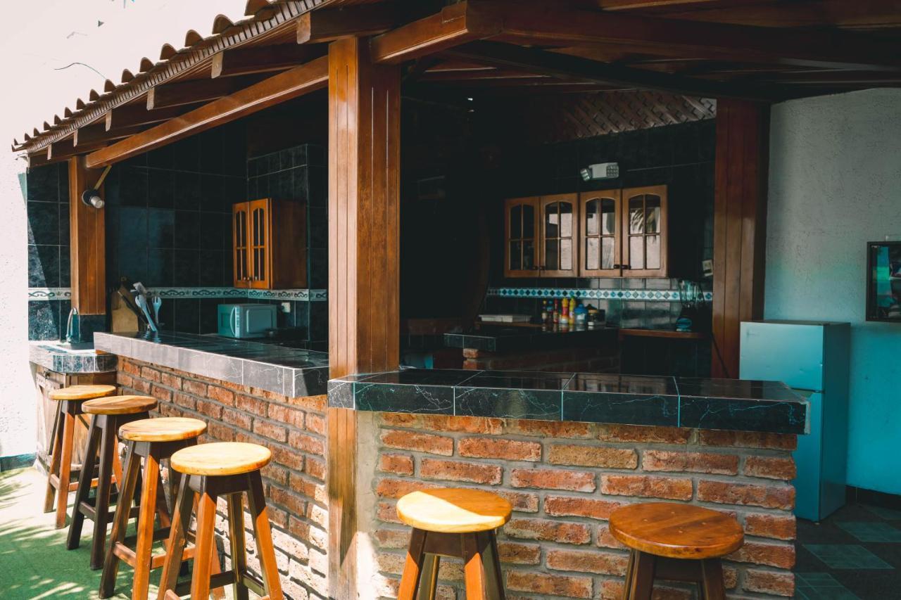 Hotel Manta Beach Madrigal מראה חיצוני תמונה