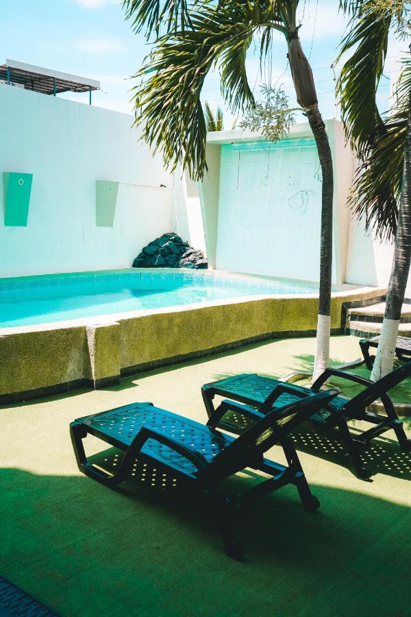 Hotel Manta Beach Madrigal מראה חיצוני תמונה