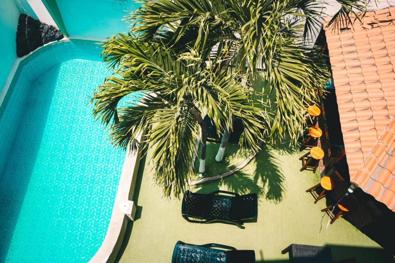 Hotel Manta Beach Madrigal מראה חיצוני תמונה