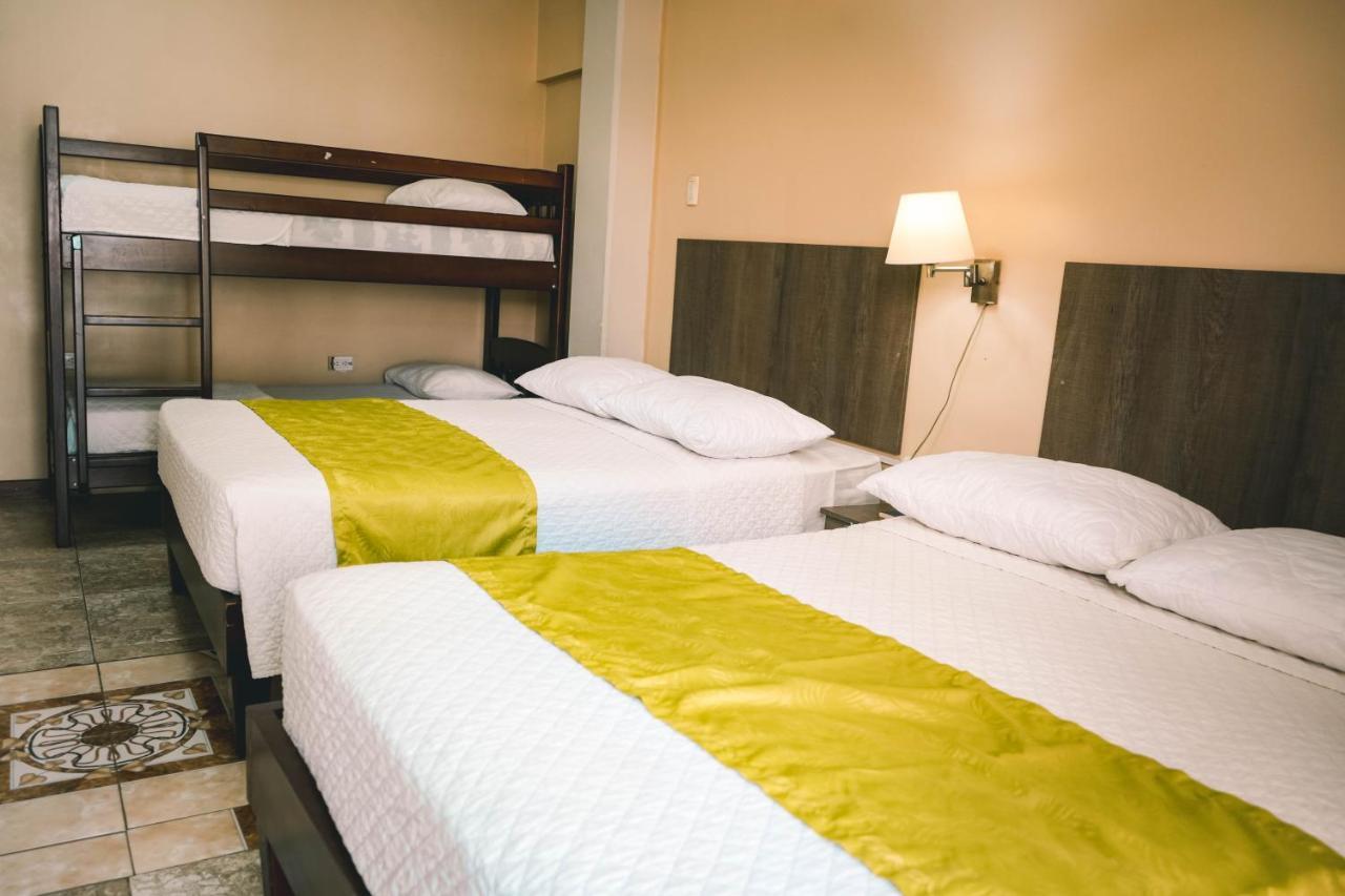 Hotel Manta Beach Madrigal מראה חיצוני תמונה