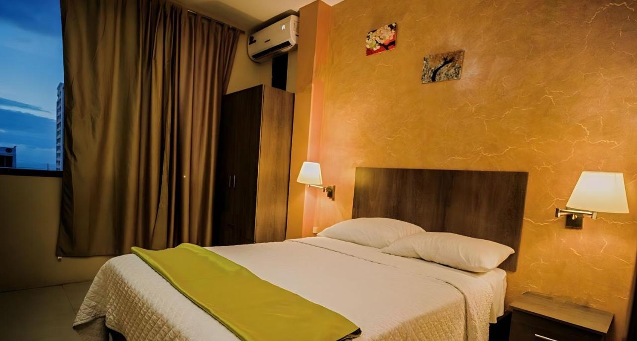 Hotel Manta Beach Madrigal מראה חיצוני תמונה