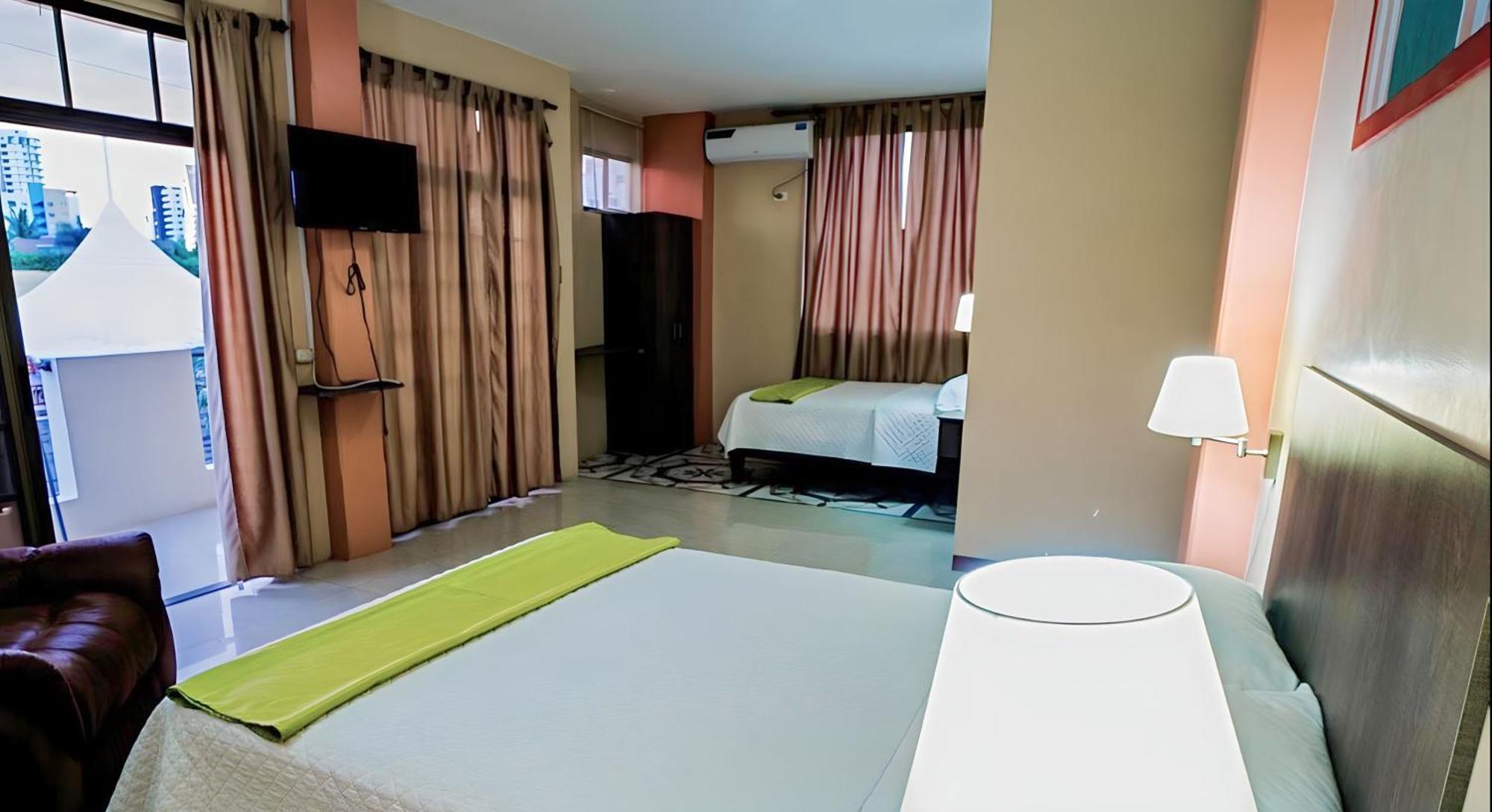 Hotel Manta Beach Madrigal מראה חיצוני תמונה